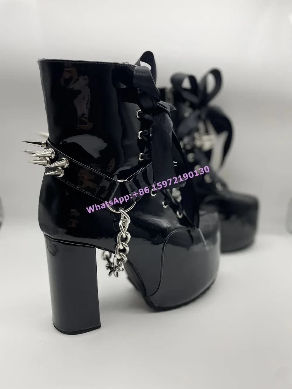 Sepatu Boots Hitam Model Rivet - Ribbon Tie Heel ulasan dan harga