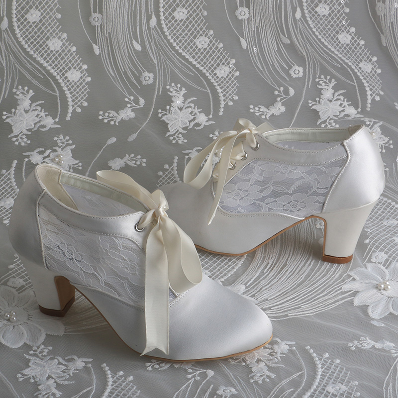 Sepatu Boots Pengantin Hak Blo - Ribbon Tie Heel ulasan dan harga